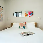 Lux Executive Residence At City Garden By Circadian
